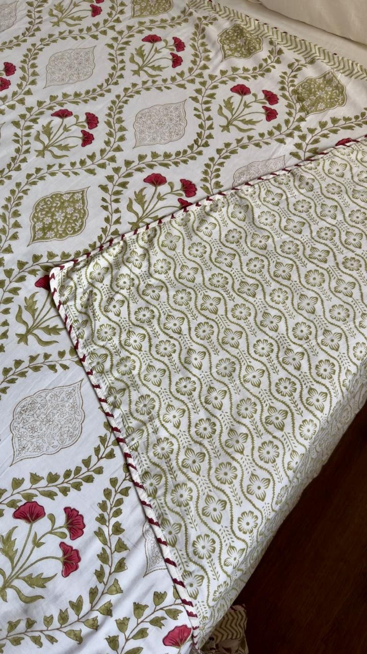 aenak-red-poppy-jaal-handblock-bedsheet-dohar-combo-set