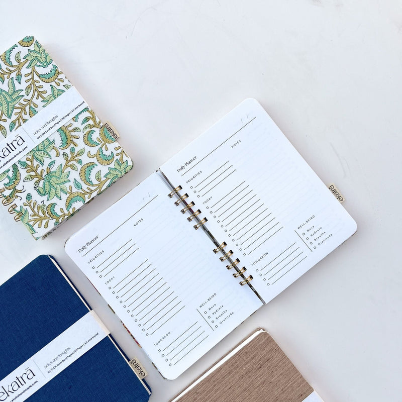 ekatrahandmade-handcrafted-daily-planner-a5-wire-bound-journal