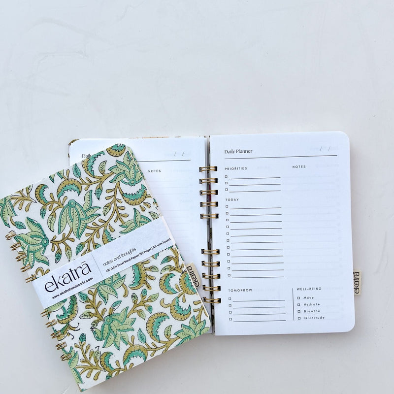 ekatrahandmade-handcrafted-daily-planner-a5-wire-bound-journal