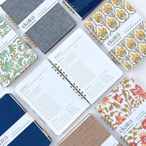 ekatrahandmade-handcrafted-daily-planner-a5-wire-bound-journal