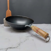 Pure Iron Wok With Wooden Handle – Utensil