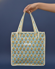 aenak-petal-soft-handblock-lunch-bag-copy