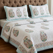 aenak-pink-kairi-handblock-printed-reversible-quilted-bedcover-set