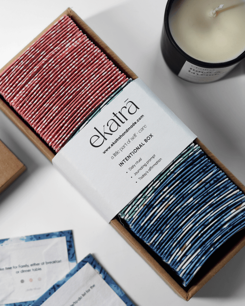 ekatrahandmade-intentional-box-daily-ritual-journaling-prompts-becoming-more-grateful
