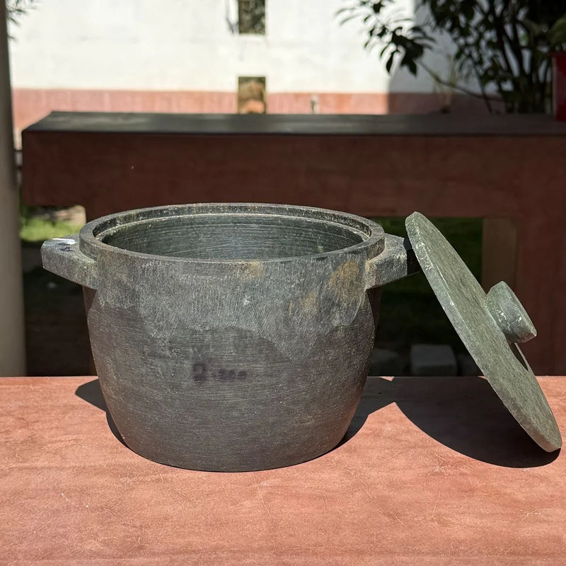Soapstone Kalchatti – Stone Cooking Pot