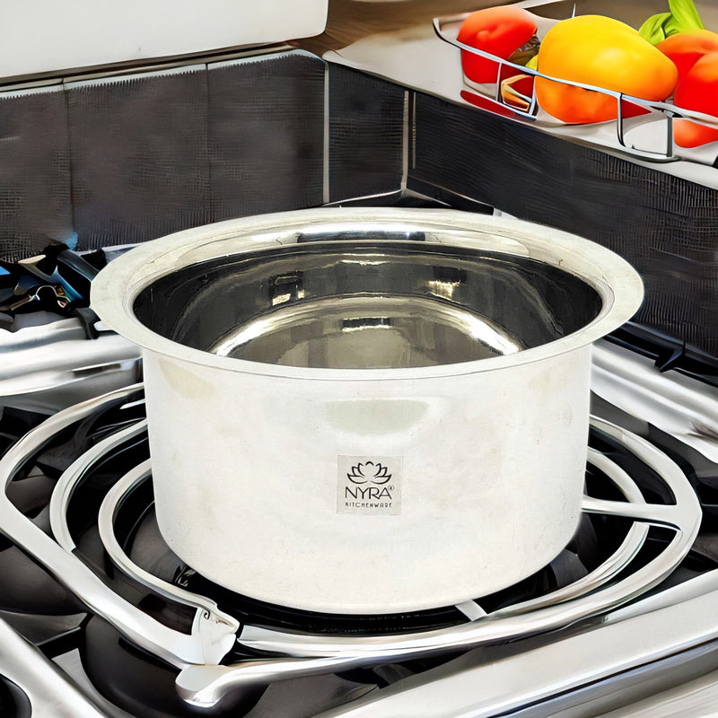 Induction Compatible Stainless Steel Boiling Vessel with Lid – Kitchen Utensil