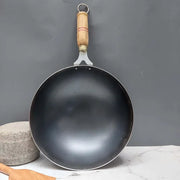 Pure Iron Wok With Wooden Handle – Utensil