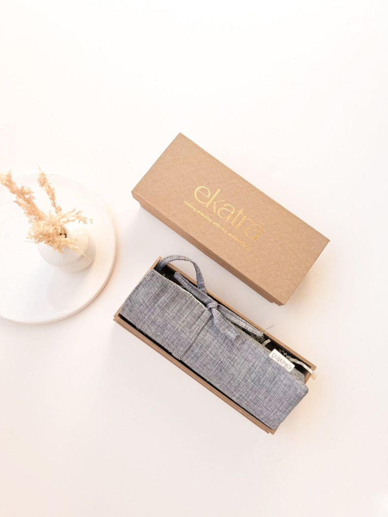 ekatrahandmade-roll-up-case-blue-lotus