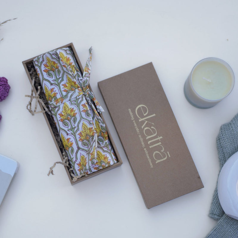 ekatrahandmade-roll-up-case-blue-lotus