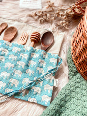 ekatrahandmade-roll-up-case-blue-lotus