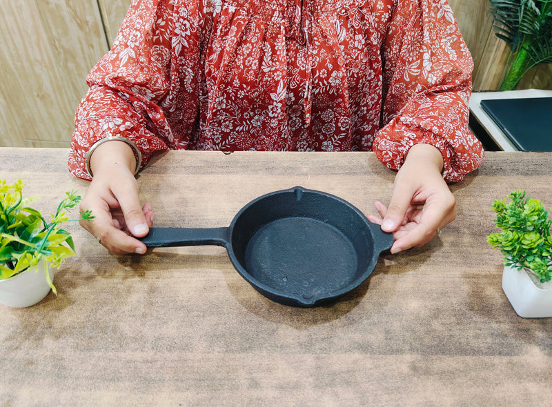 Cast Iron Tadka Pan – Kitchenware