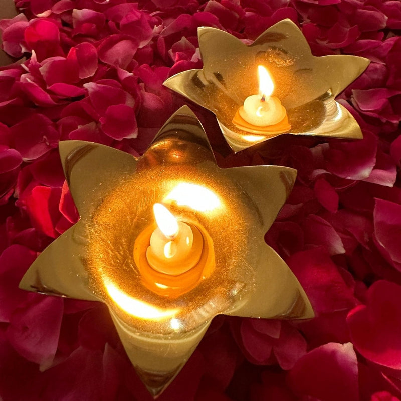 Nurture India Small Floral Diya 2-Piece Set
