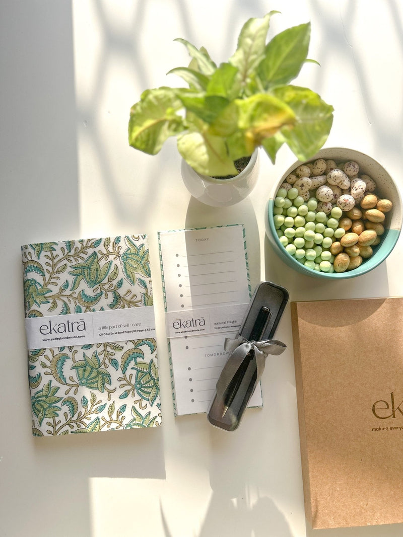 ekatrahandmade-productivity-set-green-floral