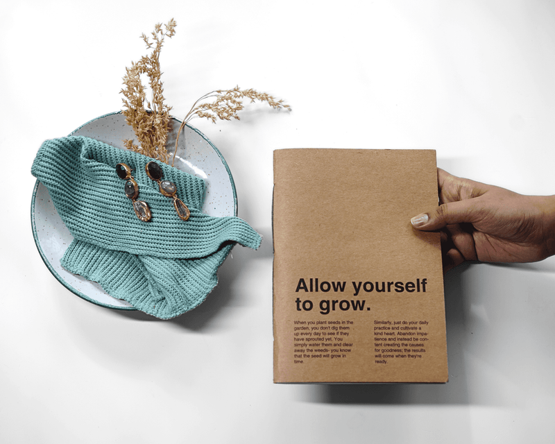 ekatrahandmade-the-bare-book