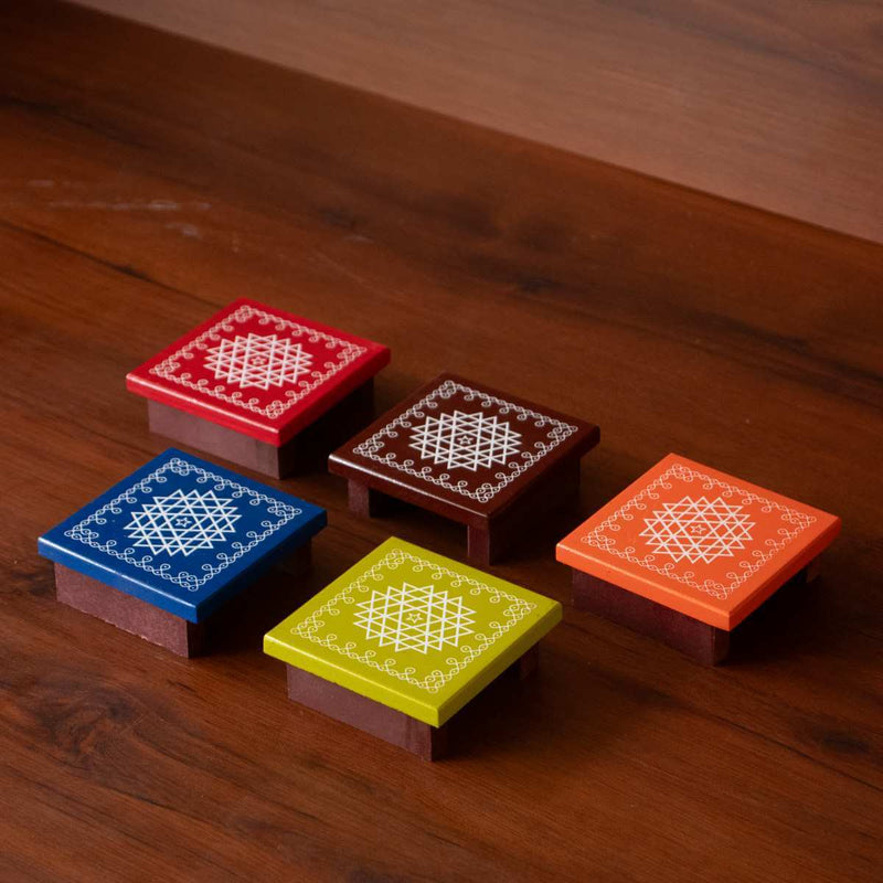 Wooden Pooja Chowki Manai -Set Of 4 – Prayer Chowki